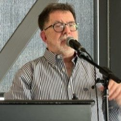 Photo of Bruce Hunter